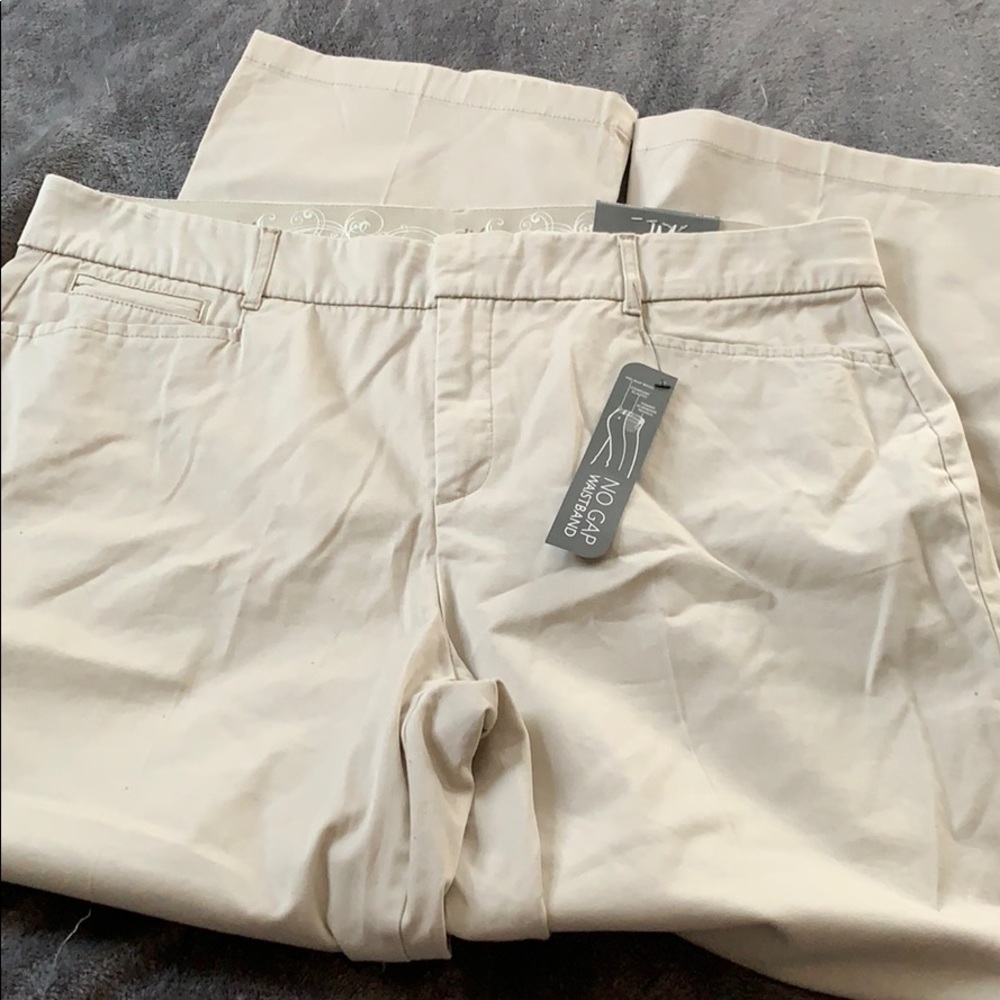 JM 18 short boot cut khaki pants NEW petite